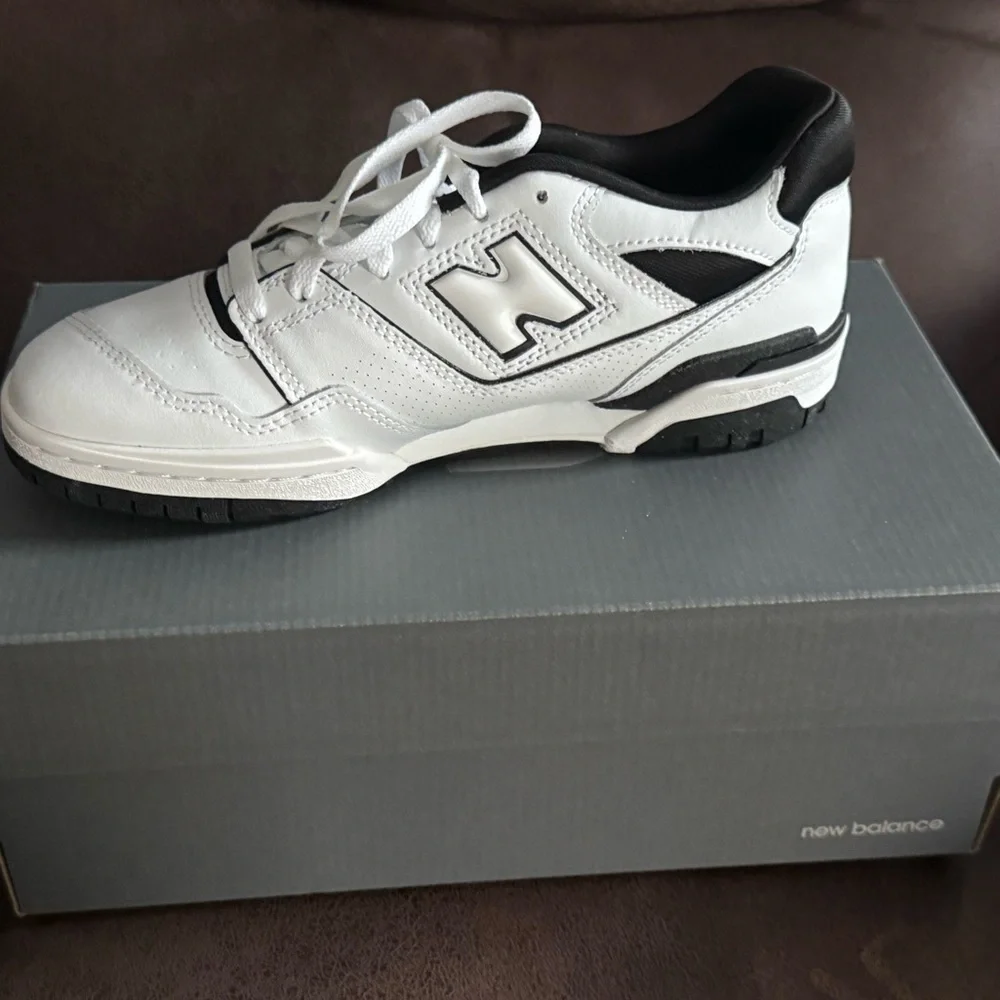 New Balance Classic White and Black Sneakers BB550 Brand New with Box